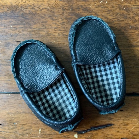 Toddler hard sole moccasins - Picture 3 of 4